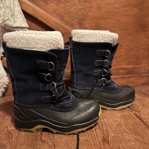 Lined winter boots for kids size 2